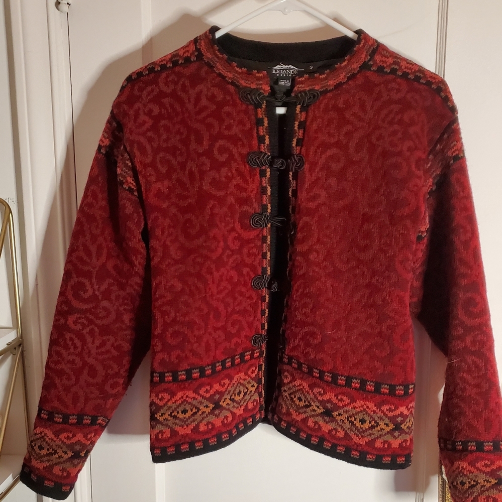 Icelandic Design Sweater Jacket
